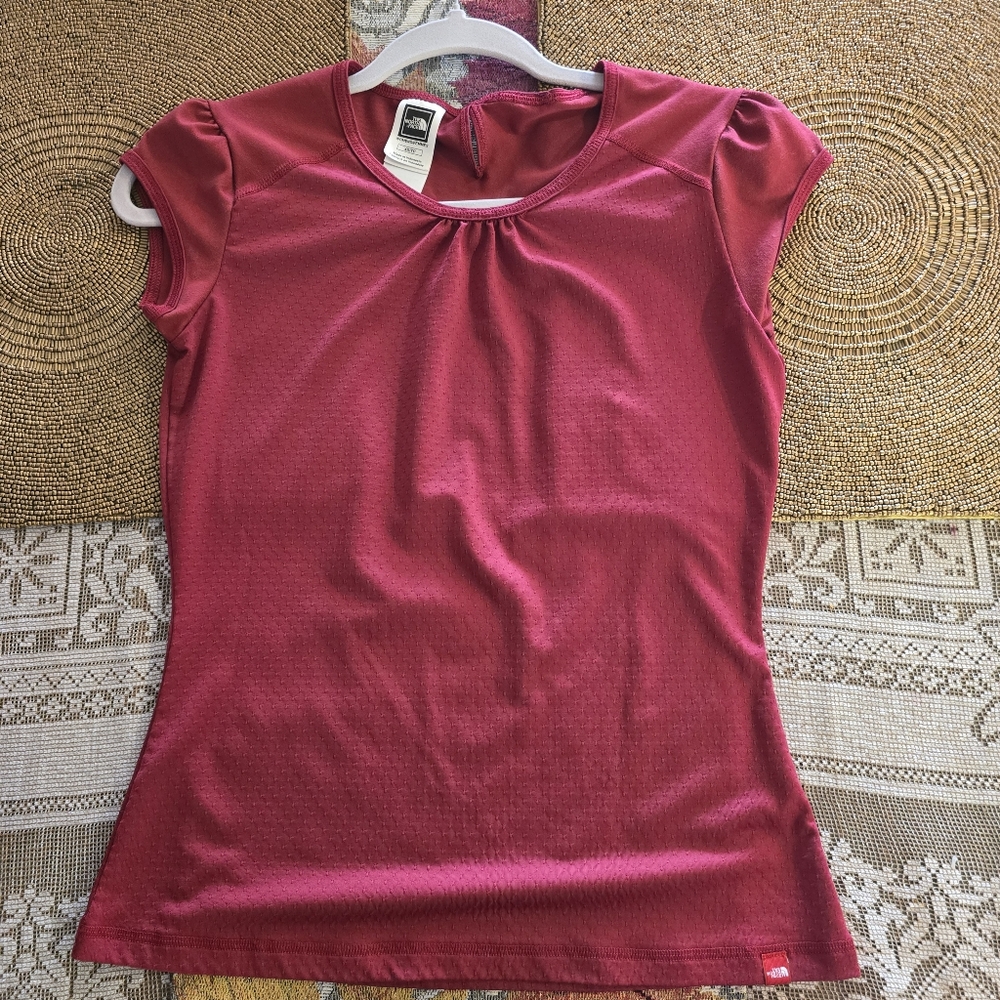 Women's North Face Red Blouse Size XS